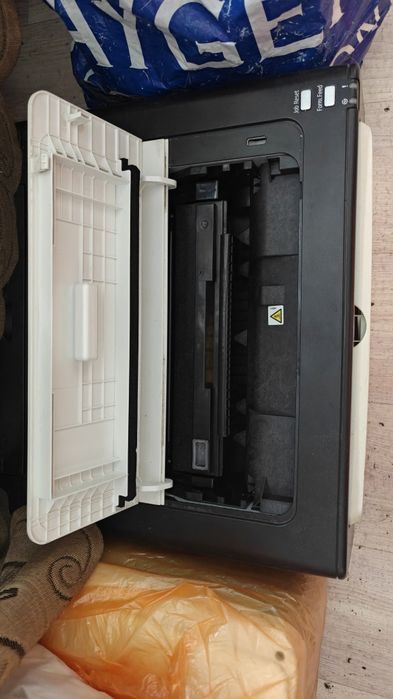 Продается принтер Ricoh SP100