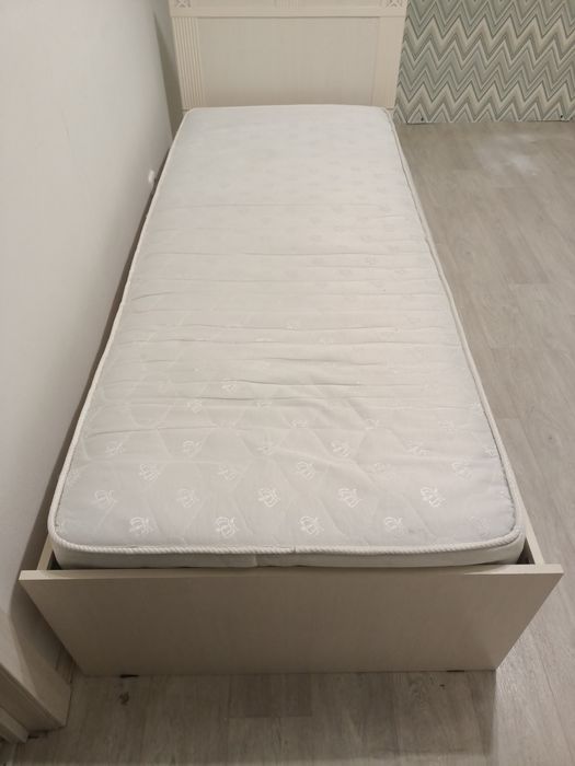 Кровать односпальная