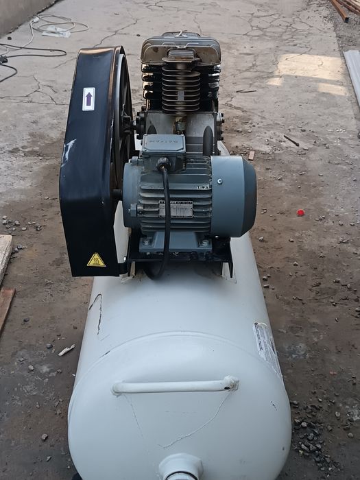 Кампресер продается