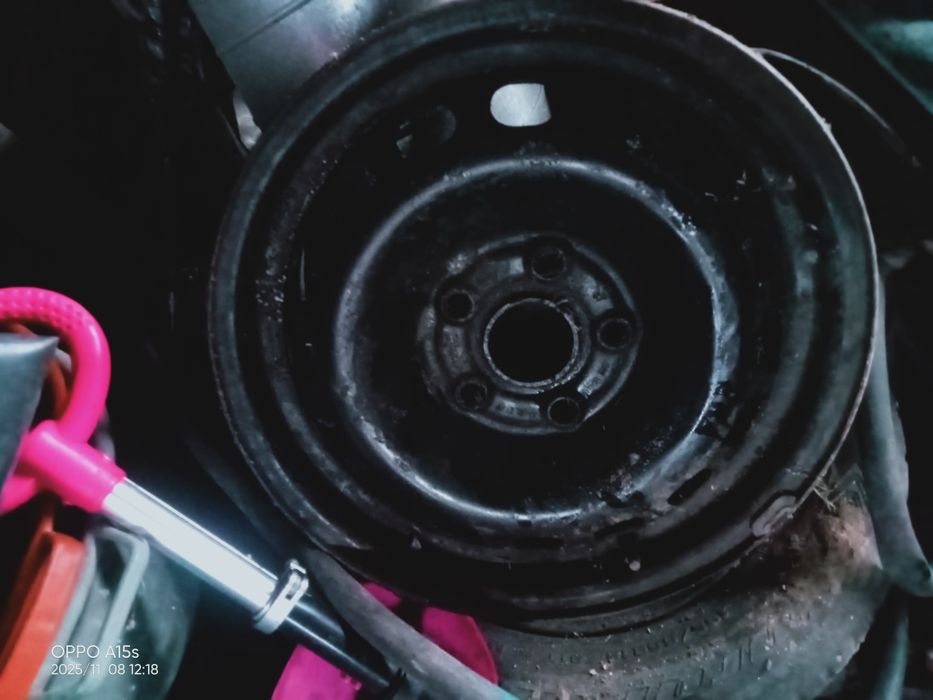 Продам диски на ауди 100