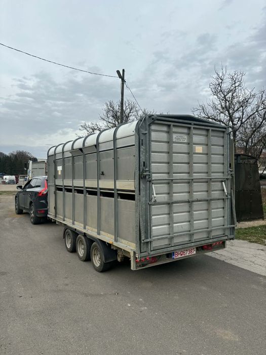 De vânzare remorca animale