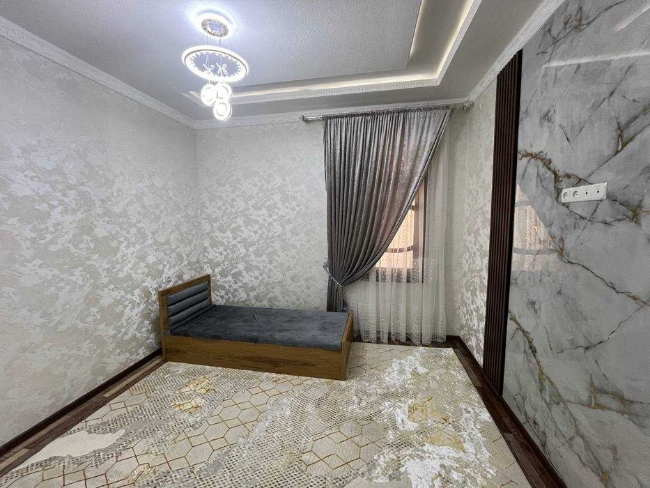 3х комнатная квартира на 5 этаже 70кв/м, в Самарканде