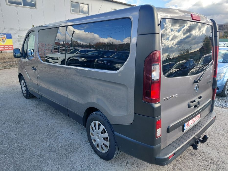 Rrnault Trafic 8+1 loc E6