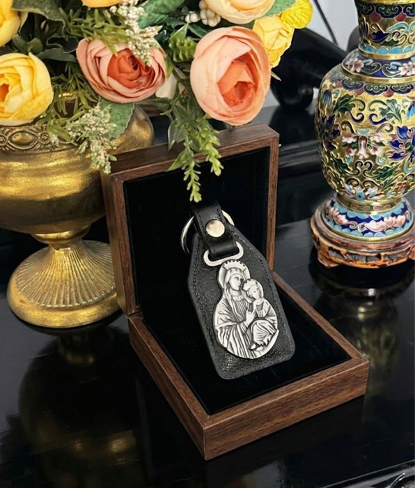 Breloc piele Maica Domnului