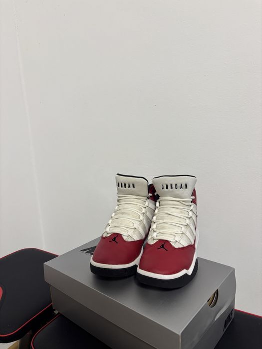 Air Jordan Retro – Mărimea 40-Red/White/Black-Stare excelentă