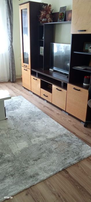 Apartament 3 camere cu garaj sub bloc