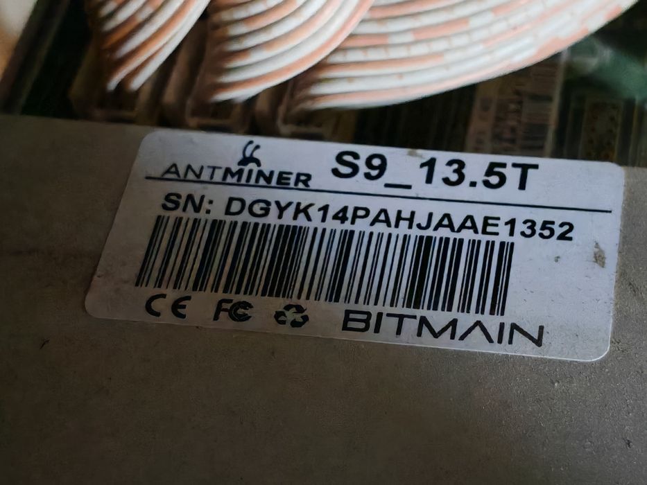 Bitcoin miner Avalon + Bitmain