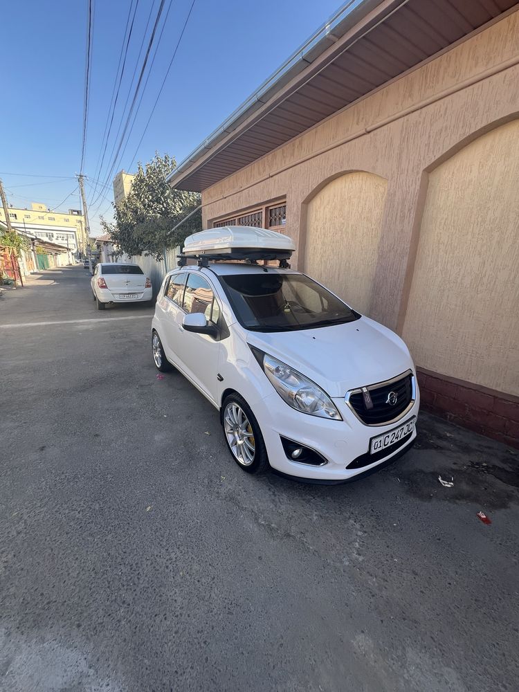 Avtoboks 600 litr