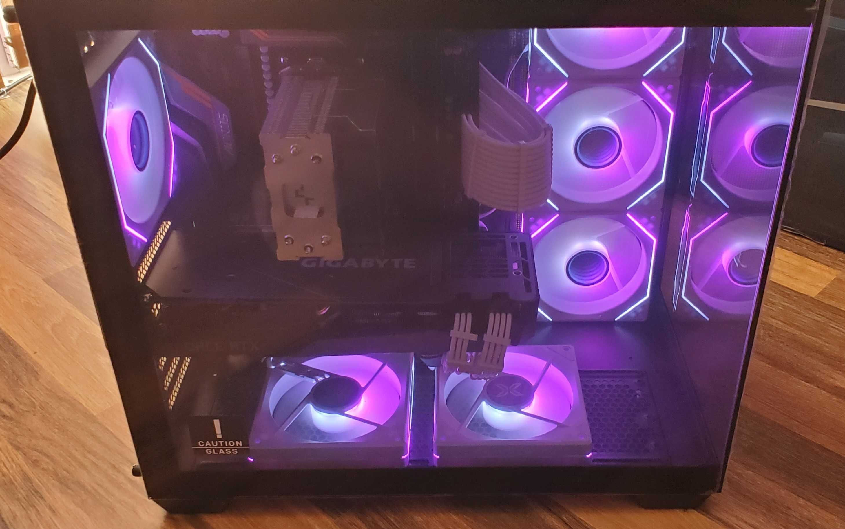 Геймърски Компютър: Ryzen 5 3600/32GB/RTX 3070 8GB/512GB SSD/1TB HDD