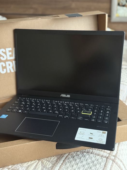 Лаптоп Asus чисто нов внос Германия