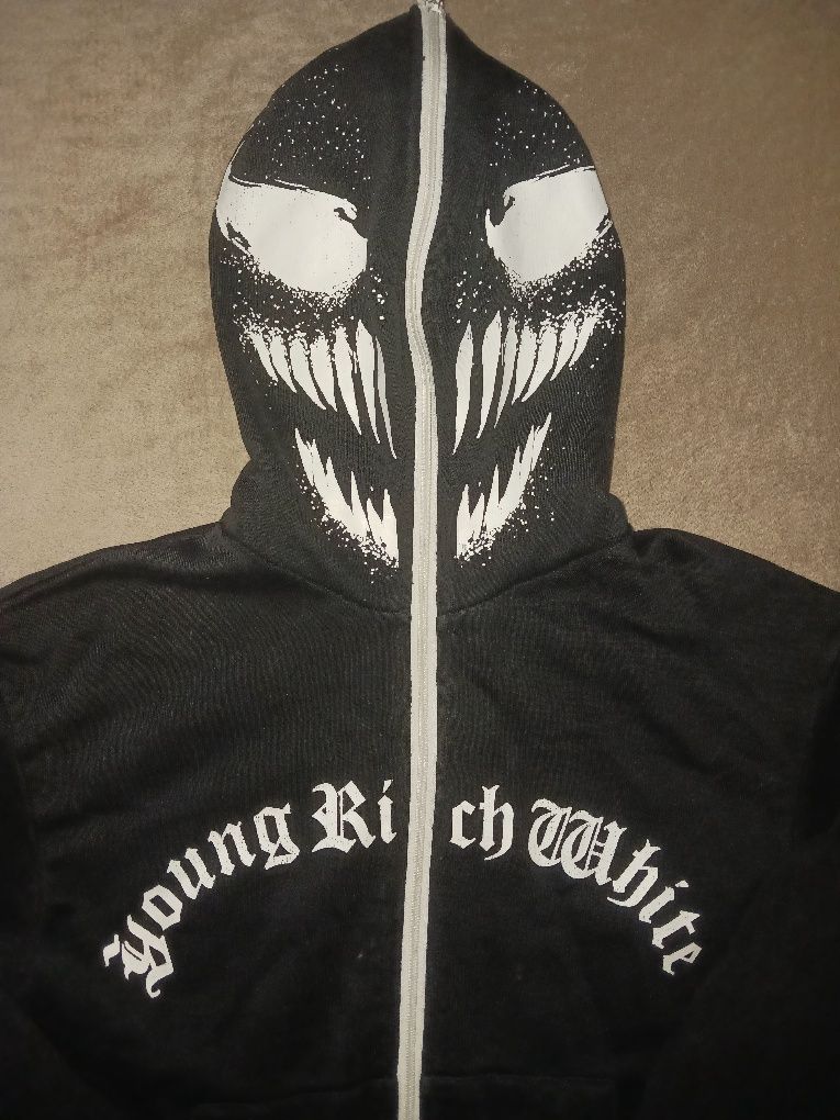 Young Rich White Venom (YRW) set hanorac +pantaloni