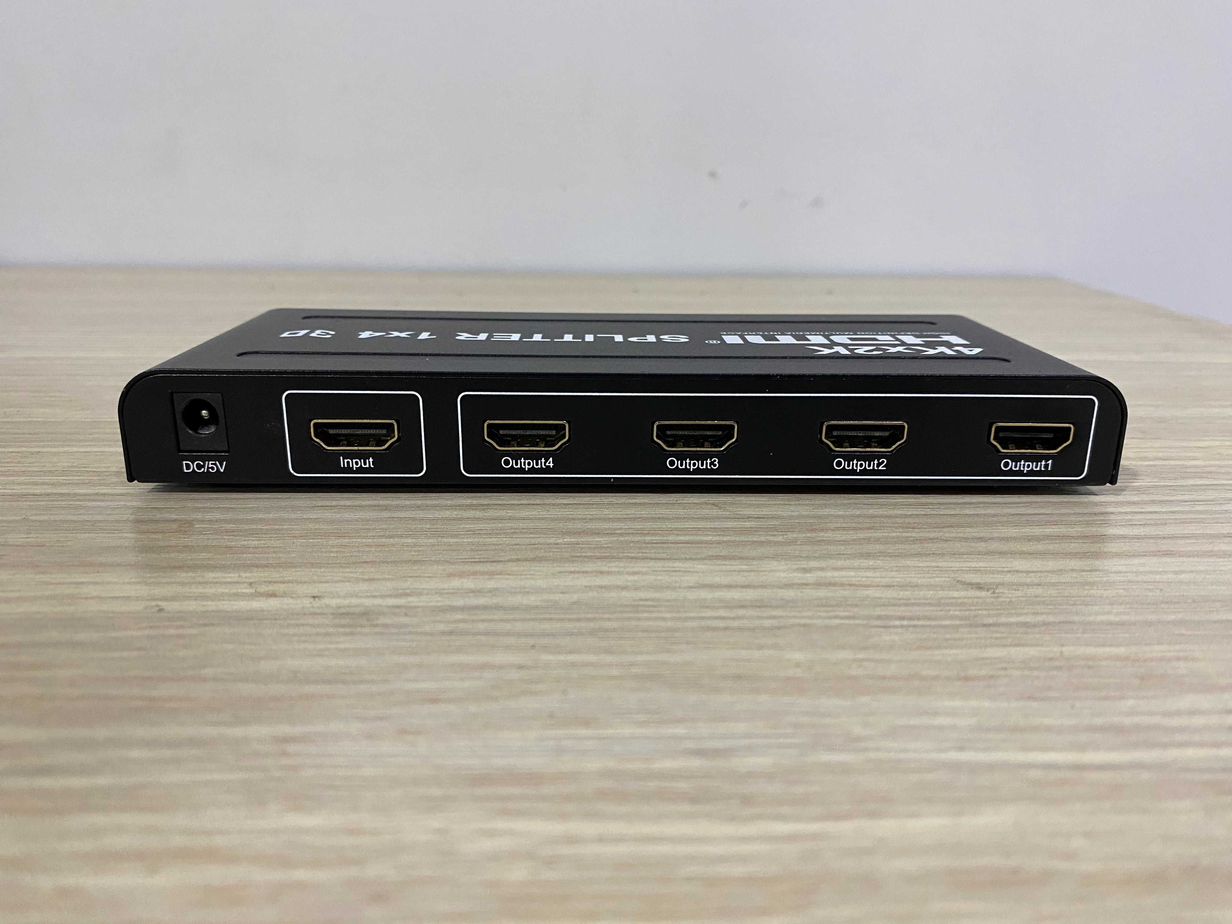HDMI-сплиттер 1x4 с поддержкой разрешения 4Kx2K и 3D