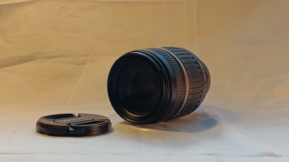 Объективы Nikon 18-200mm