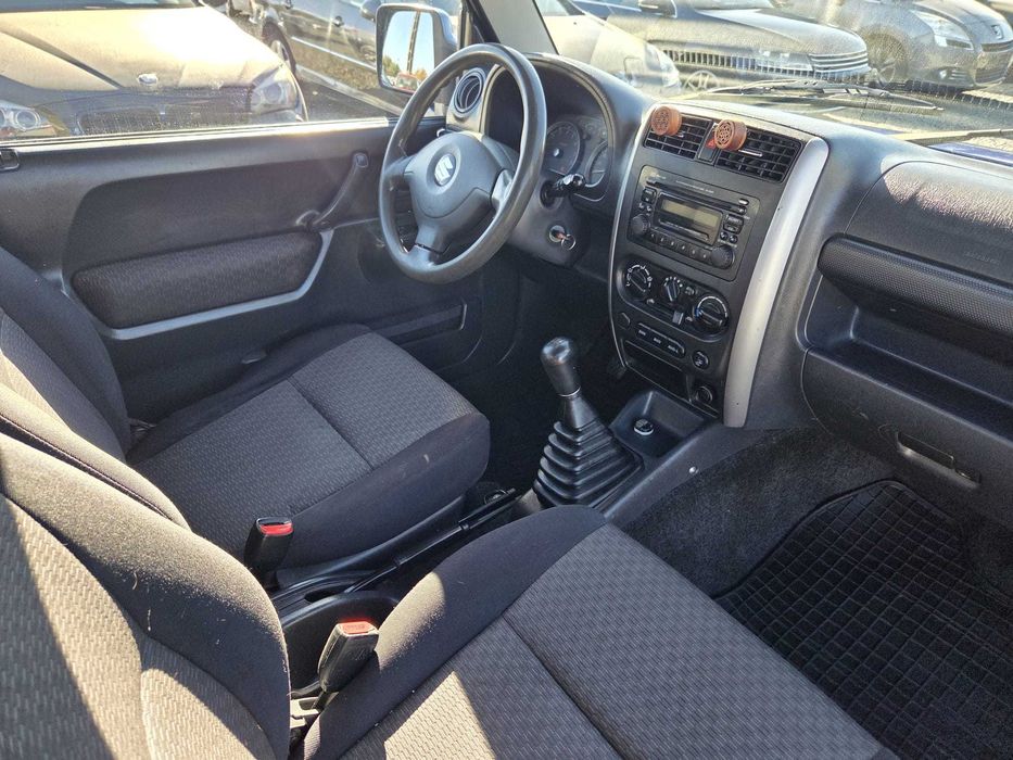 Suzuki Jimmy 1.3 benzina 4x4 an 2008 Clima