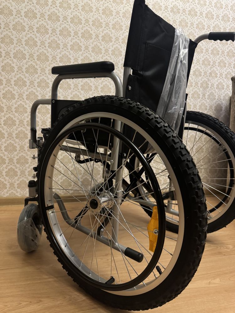 Кресло-коляска инвалидное "Доступная-среда.kz" DS110-3