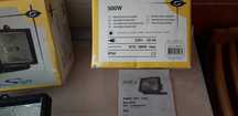 2 proiectoare halogen 500 Wats. NOI