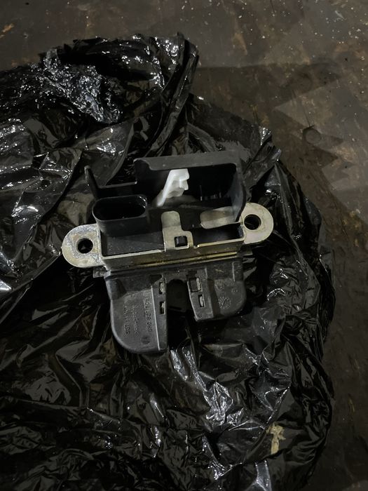 Vand inchizatoare haon