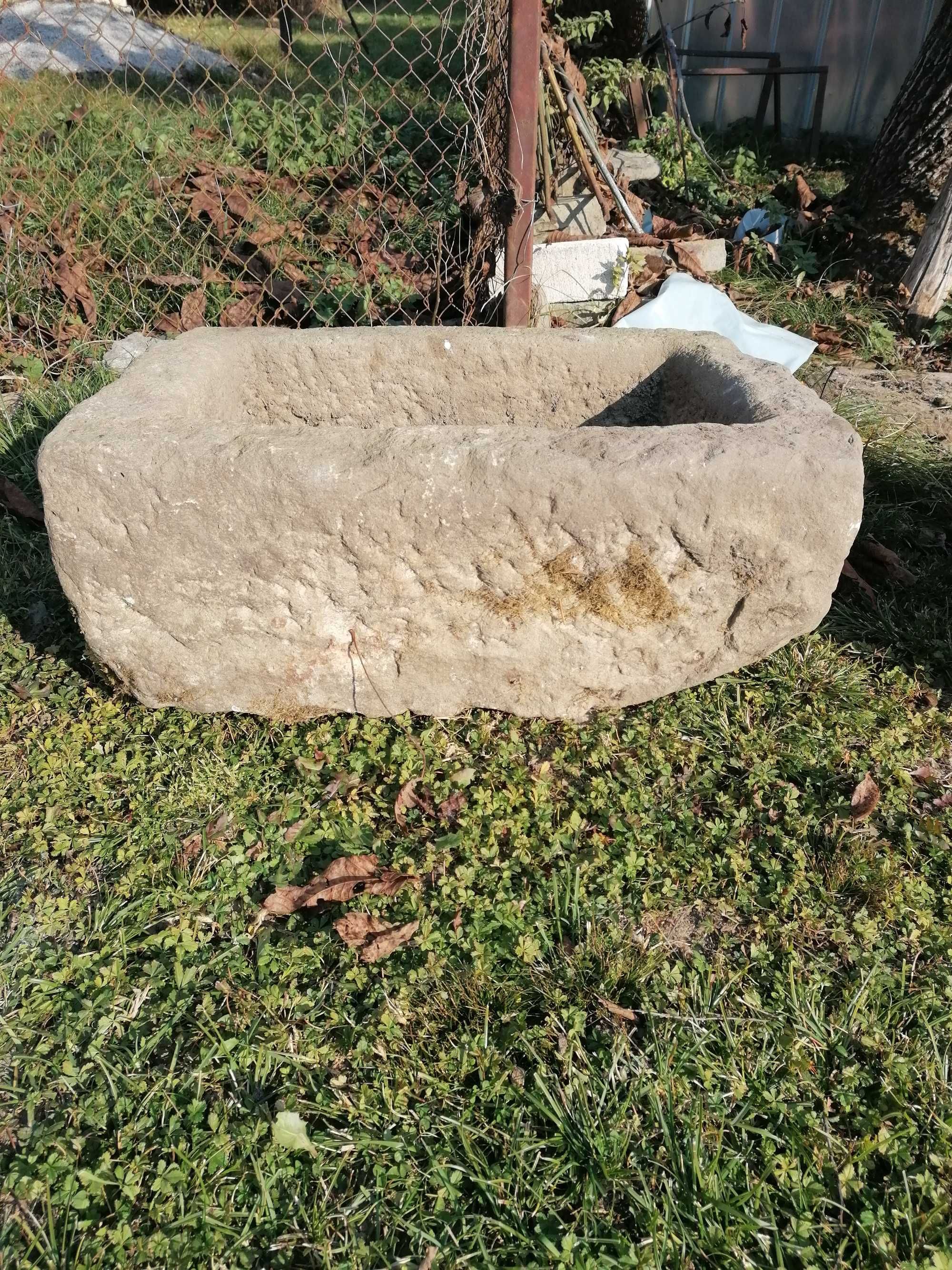 Каменно корито, каменни корита