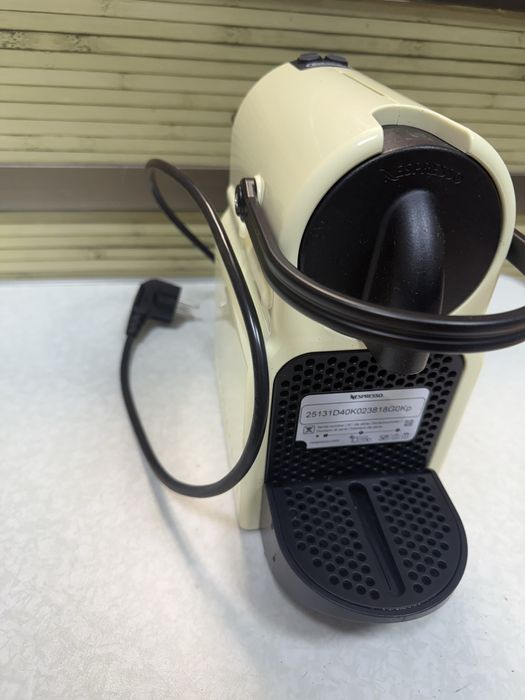 Кафемашина Nespresso De’longhi Inissia
