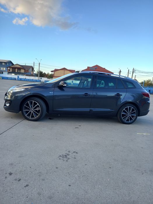 Renaul megan Bose line/Panoramic