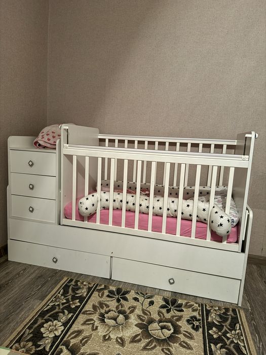 Детская кроватка