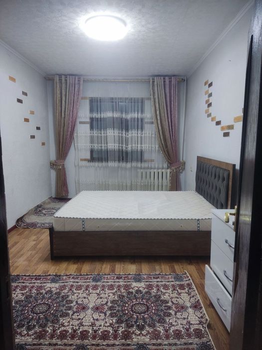 Продам чил 17кв 3 хона 2 этаж 4 этажлий дом