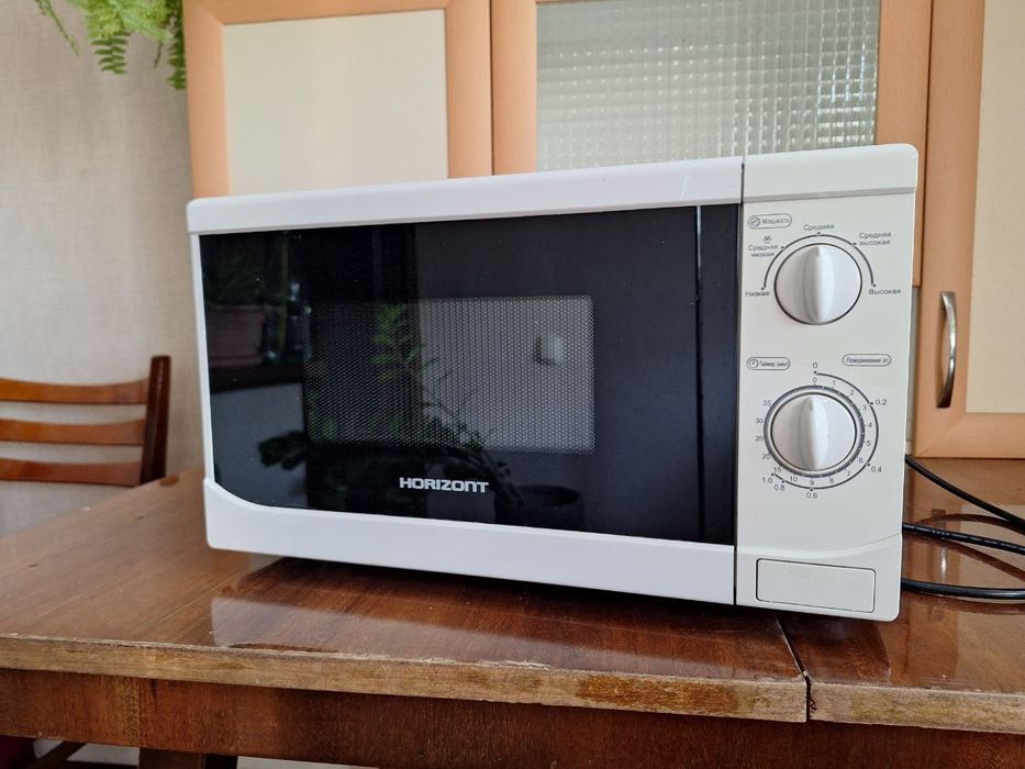 Микроволновая печь Горизонт новая