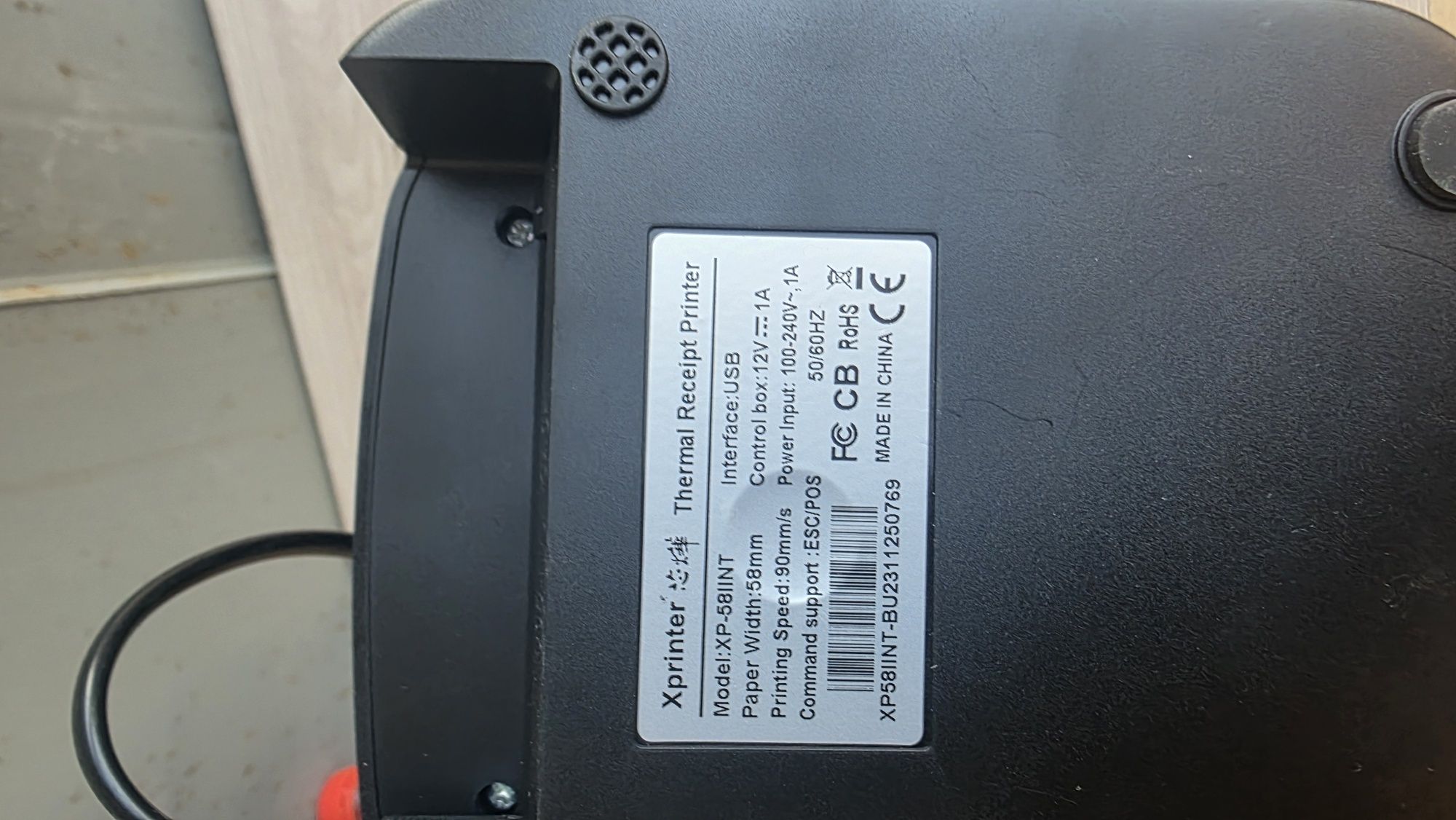 Продам термопринтер чеков Xprinter XP-58IINT