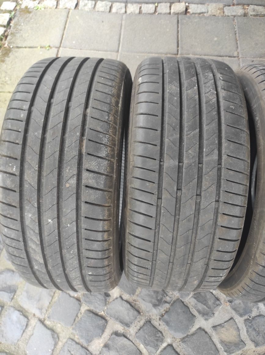 225/40/18 Bridgestone 4бр