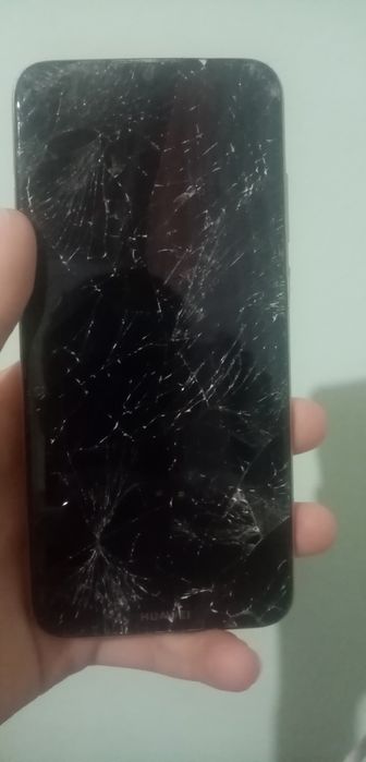Телефон Huawei Y6 2019