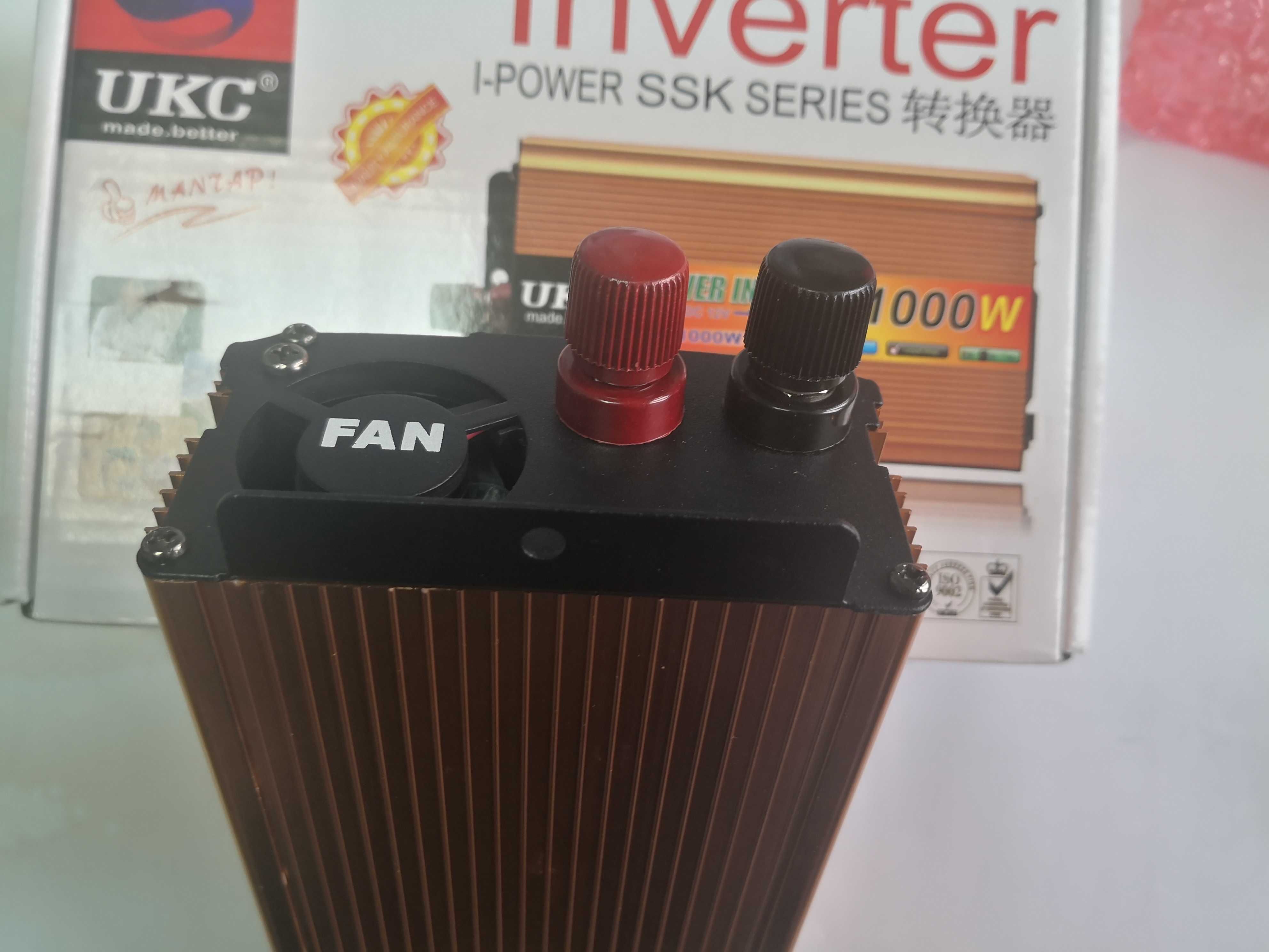 Invertor tensiune 12 V 1000 W