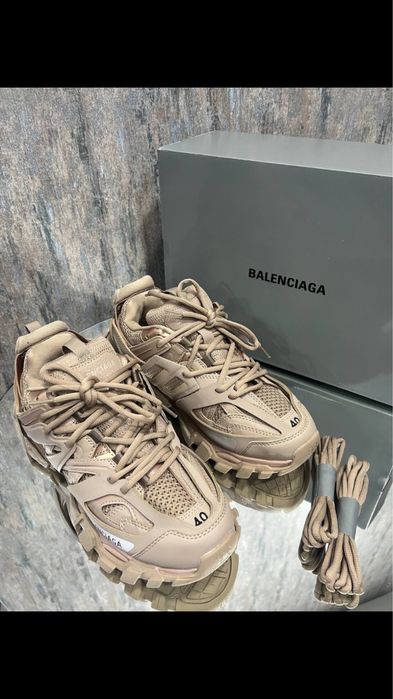 Баленсиага!Дамски маратонки