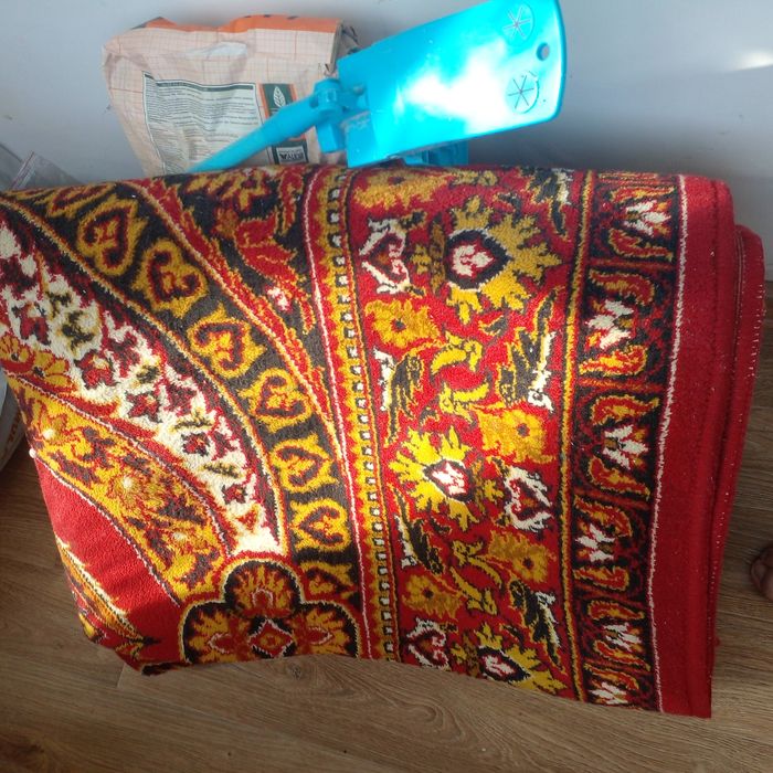 Продам палас на пол