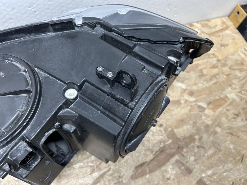 Far faruri bmw X5 F15 X6 F16 bi xenon adaptiv dreapta 2014-2018