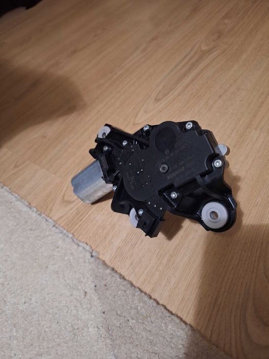 Моторче за задна чистачка