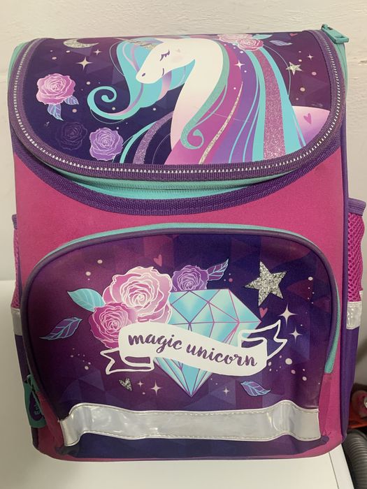 Школьная рюзак.Хорошом состояние