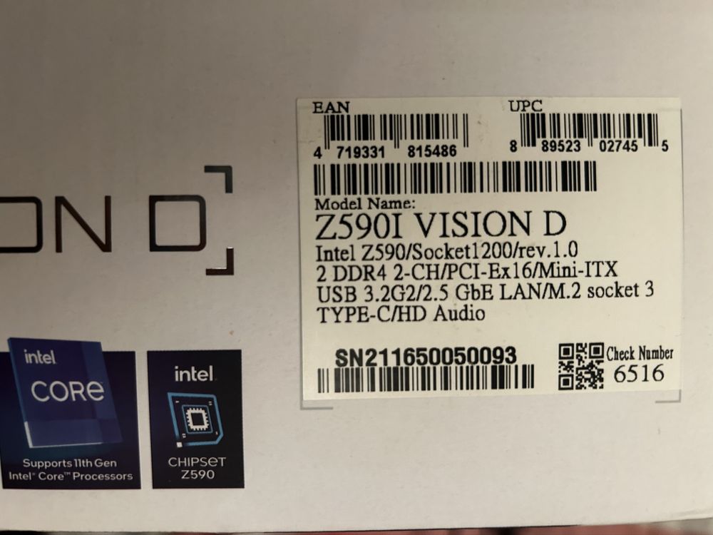 Placa de baza Gigabyte z590i Vision D