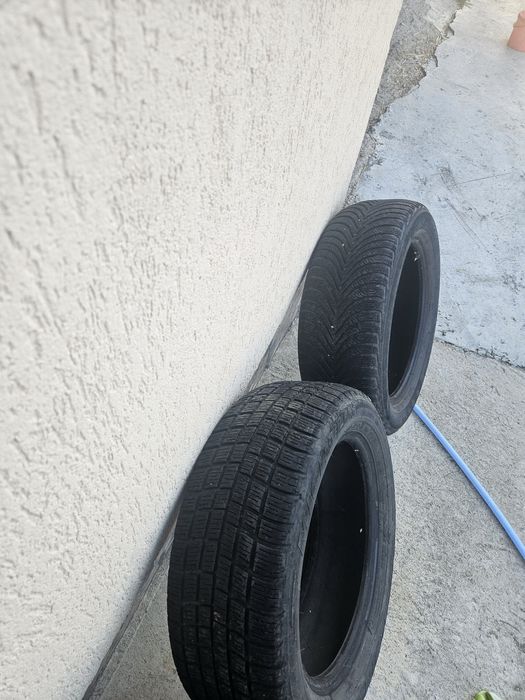 Cauciucuri Michelin 205 / 55 / 16 cauciucurile sunt de iarna pret 600