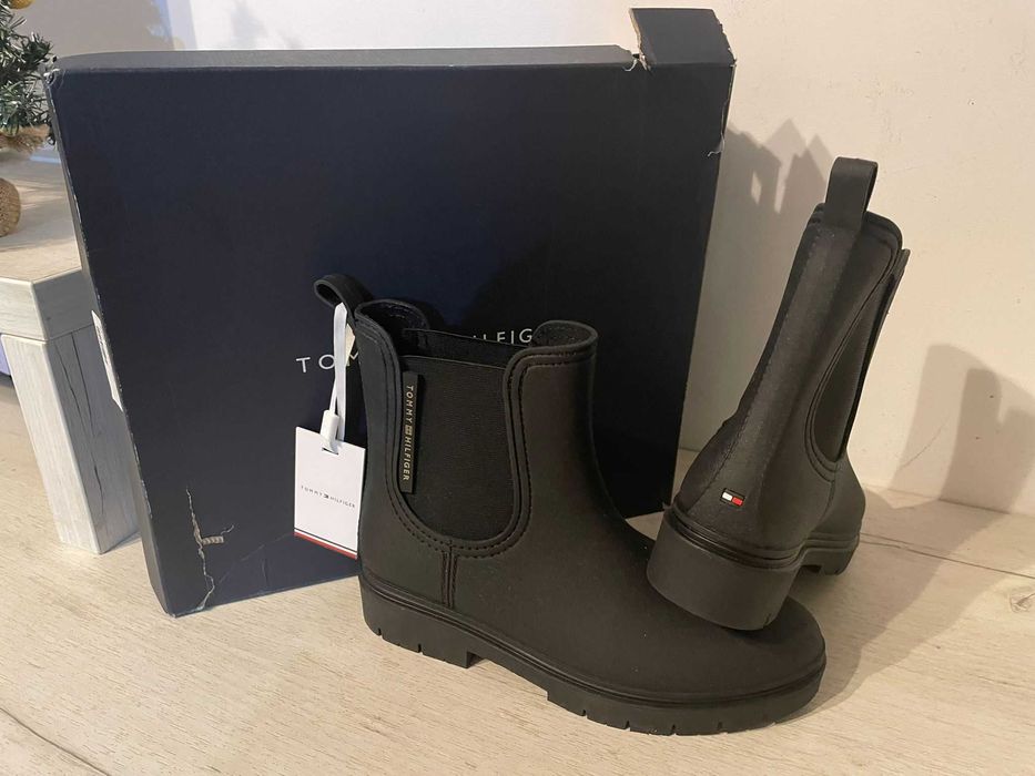 Tommy Hilfiger Olaya 4Y FW0-7471-BDS nr 38