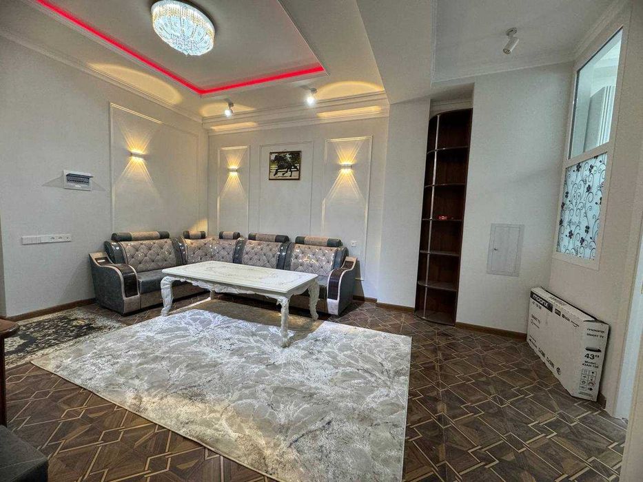 Royal House 2х комнатная подключ квартира 55м2: Кафе Фрегат Яккасарай