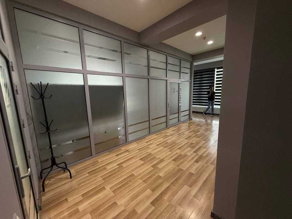 Сдаётся офис 60 м² в БЦ Шайхантахурский Коратош  Самарканд Дарвоза