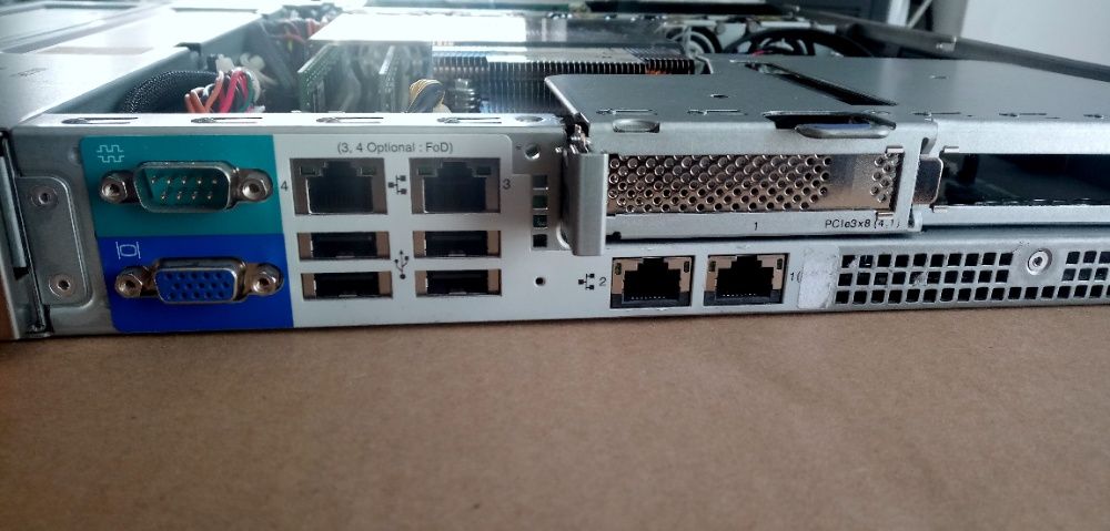 Сървър IBM X3250 M5 Xeon Е3-1241 v3 4C 3.5-3.8GHz 32GB RAID H1110 5458