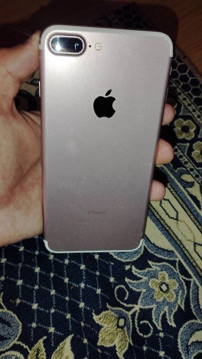 iPhone 7 plus срочно 40.000тг
