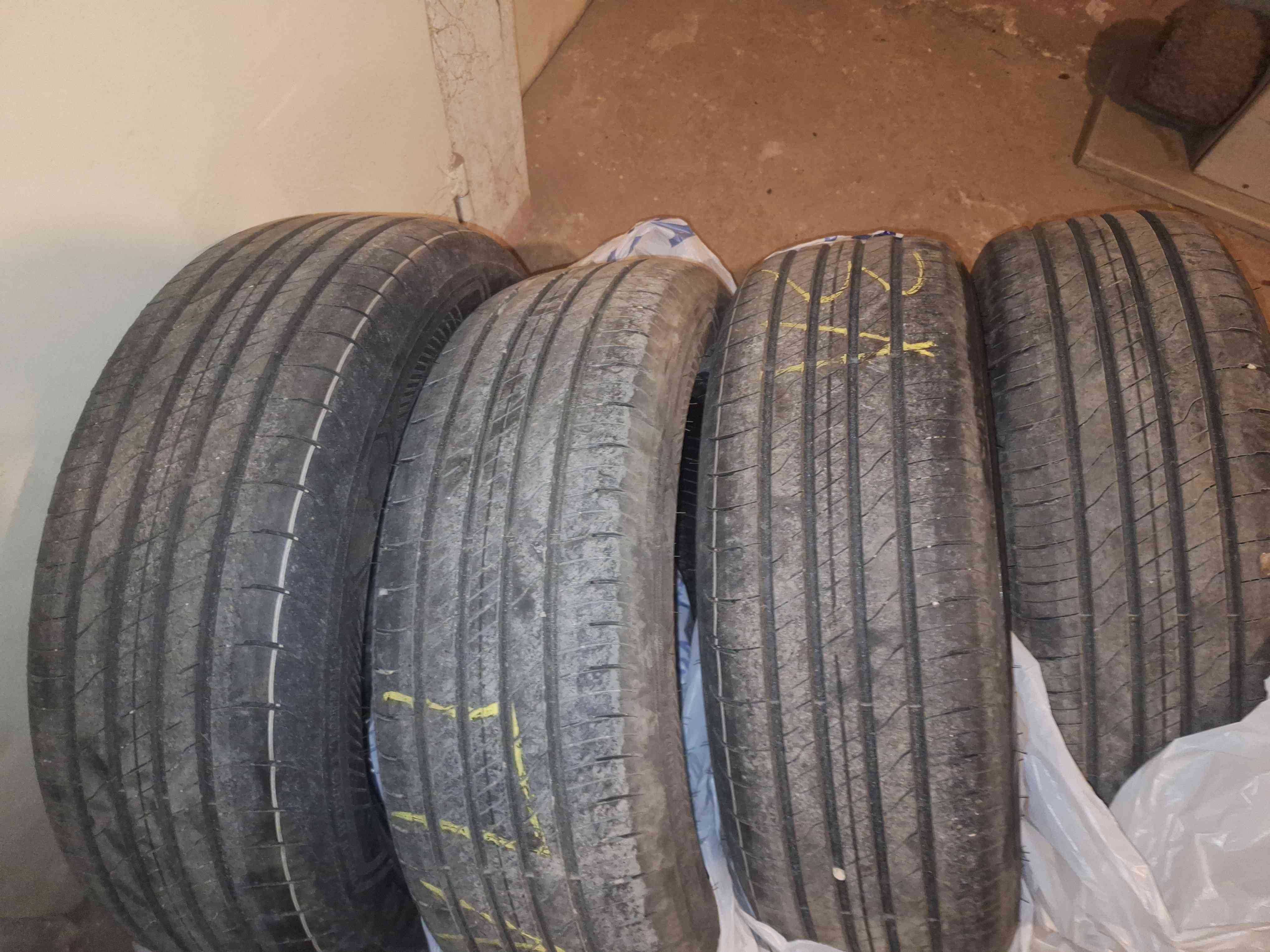 GOODYEAR 215/60R17 96H EFFICIENTGRIP 2 SUV - 4бр. 2224 Made in Germany