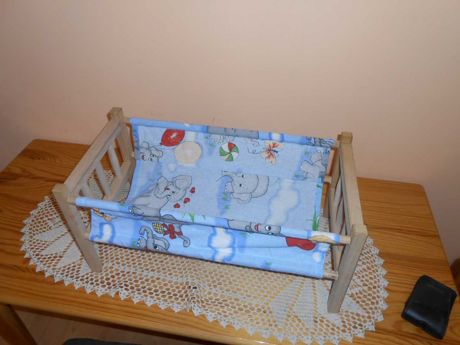 Натурално легло за кукла със хамак