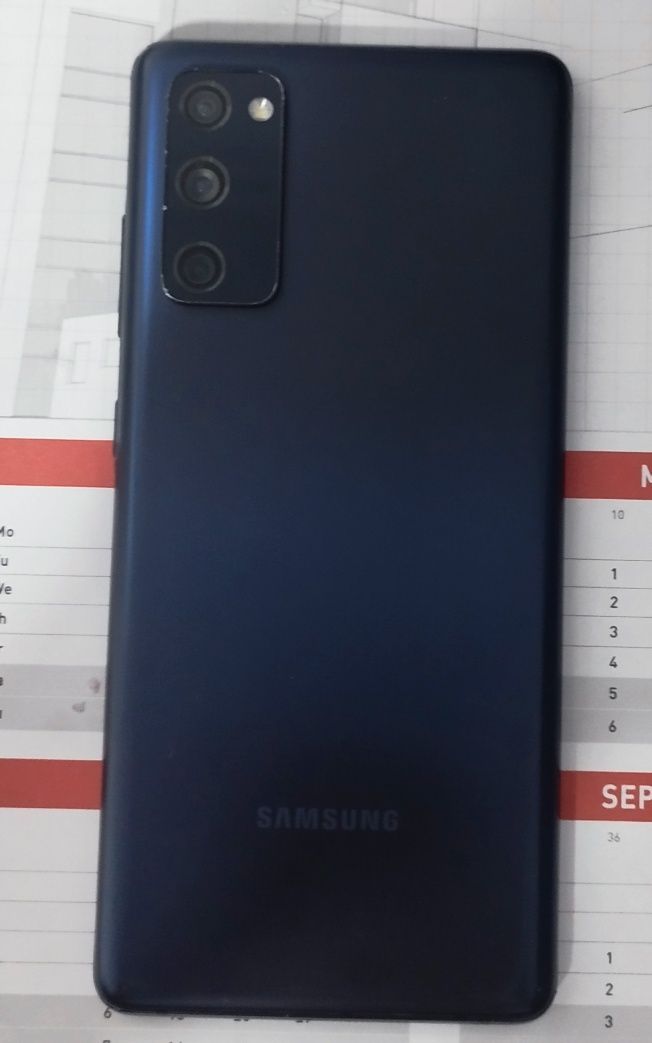 Vând Samsung s20 Fe 5G