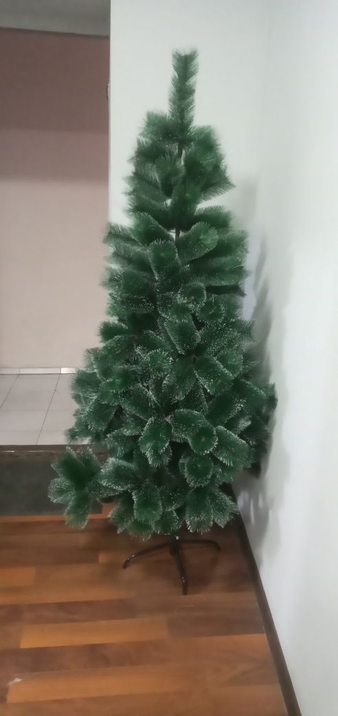 Yangi yil archalari siz xoxlagan razmerdan bor optim va donaga