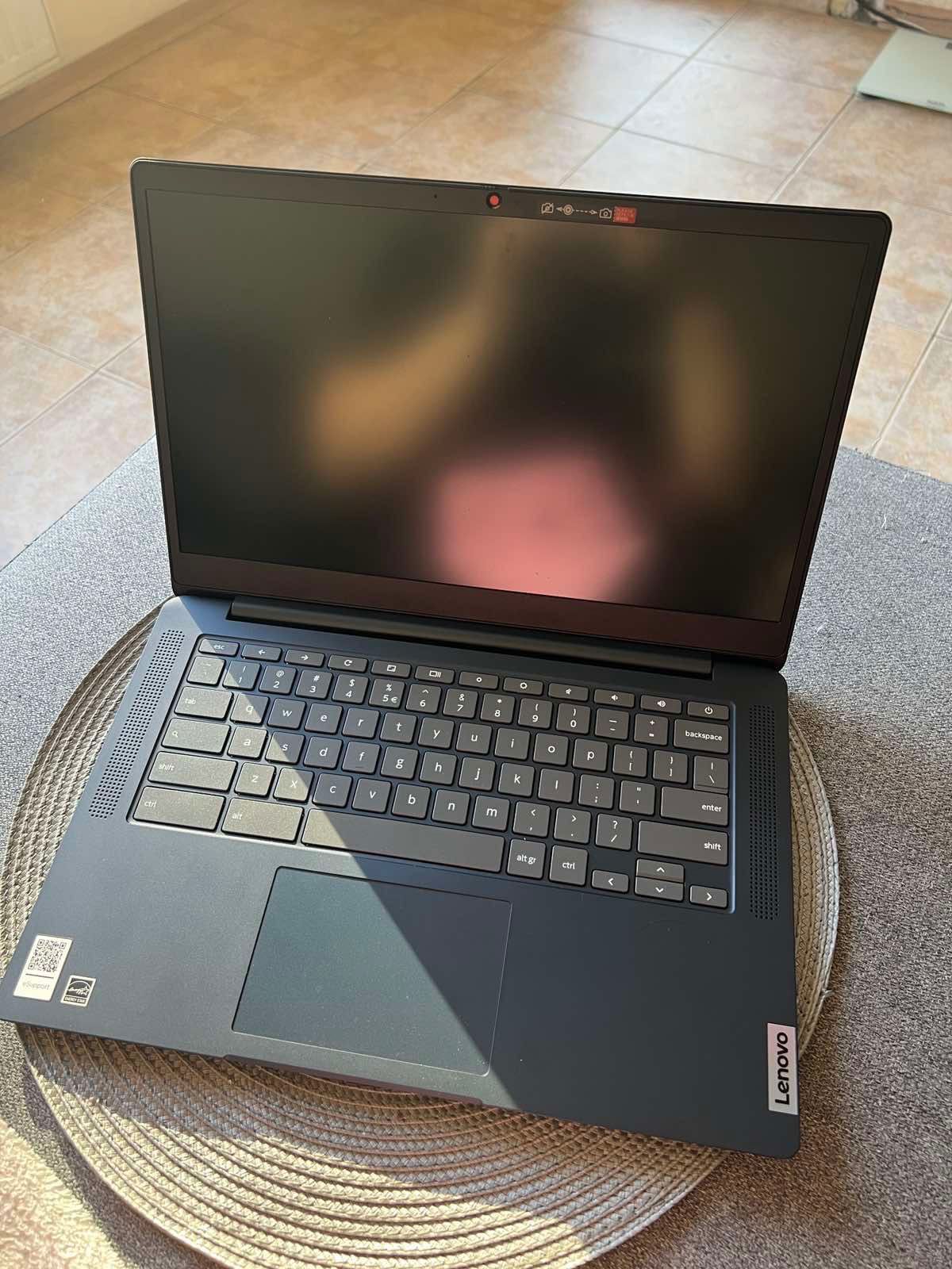 Лаптоп Lenovo IdeaPad 3 Chrome