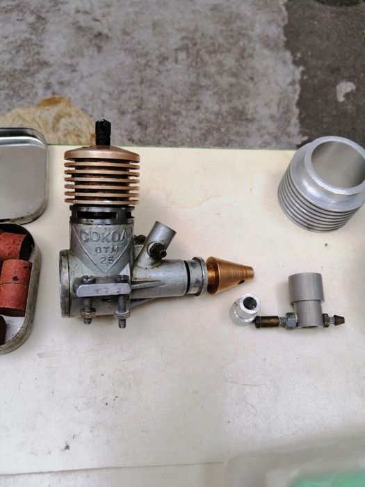 Motor avion aeromodel colecție vechi vintage