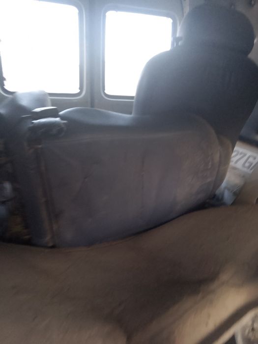 Ford zapchast xamda kuzufi sotiladi